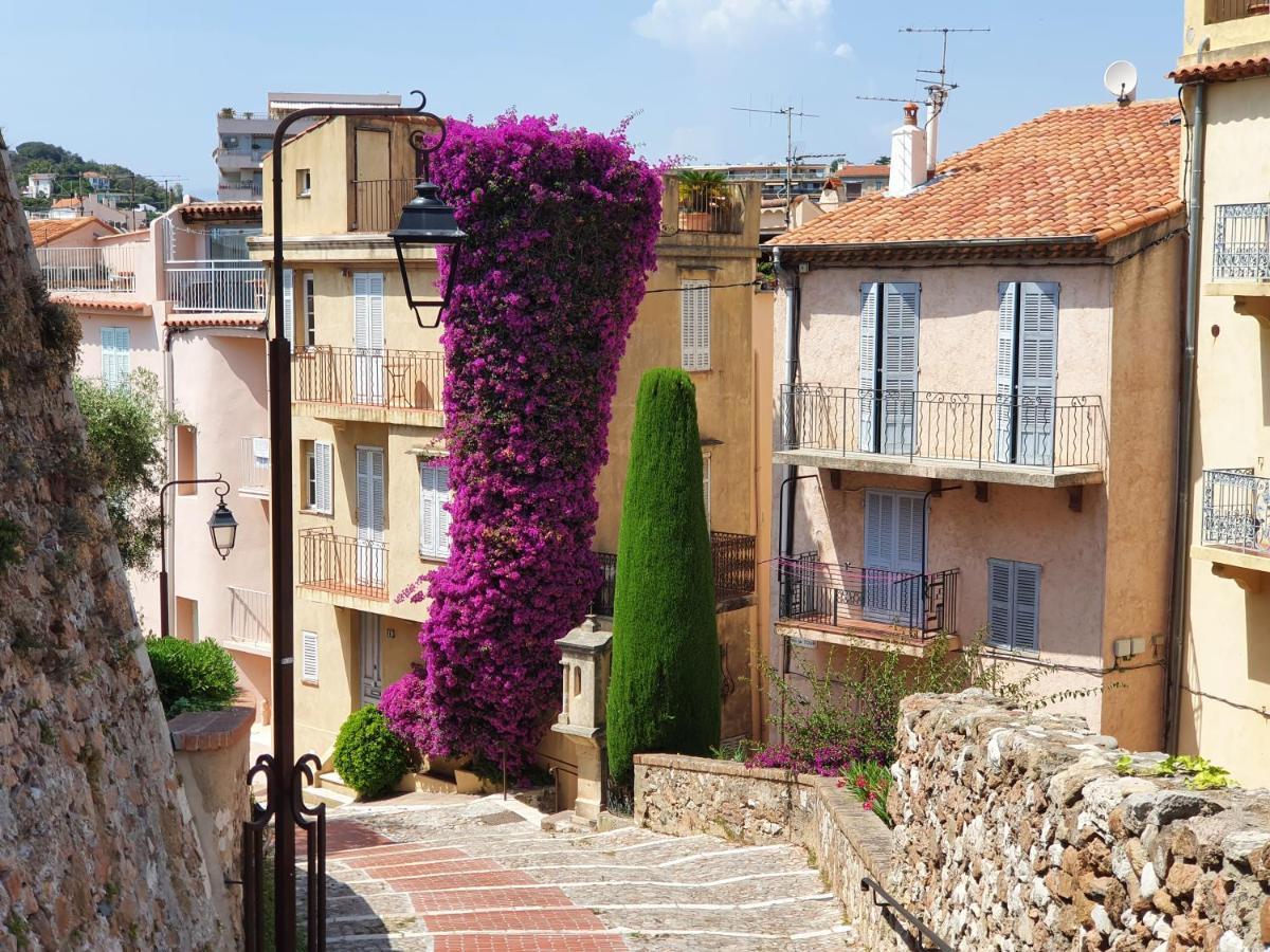 Appartement Suquet 22 – 2 Pièces, Cœur Historique, Calme, à 300m, Parking *